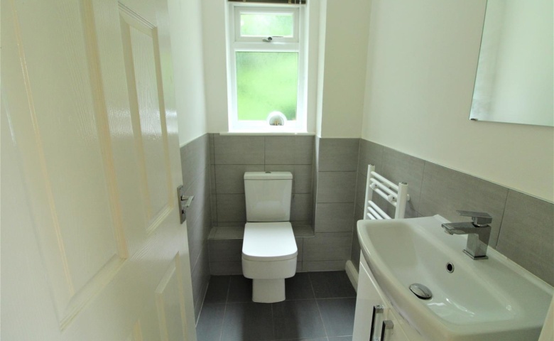 Tinshill Road, LS16