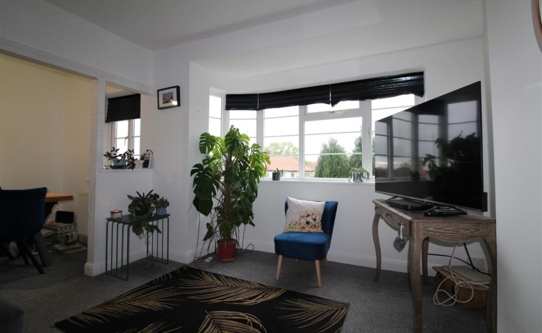 Redesdale Gardens, Adel, LS16