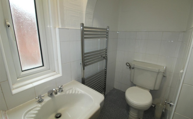 2a Regent Avenue, Leeds, LS18