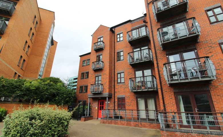 Turlow Court, Leeds