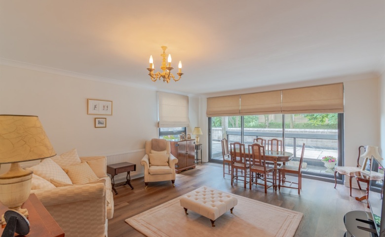 Lakeview Court, Roundhay
