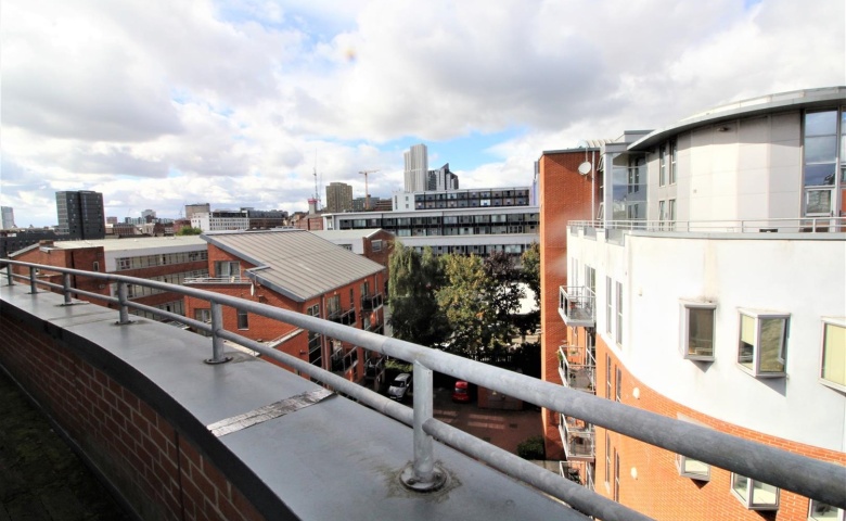 Ahlux House, Leeds
