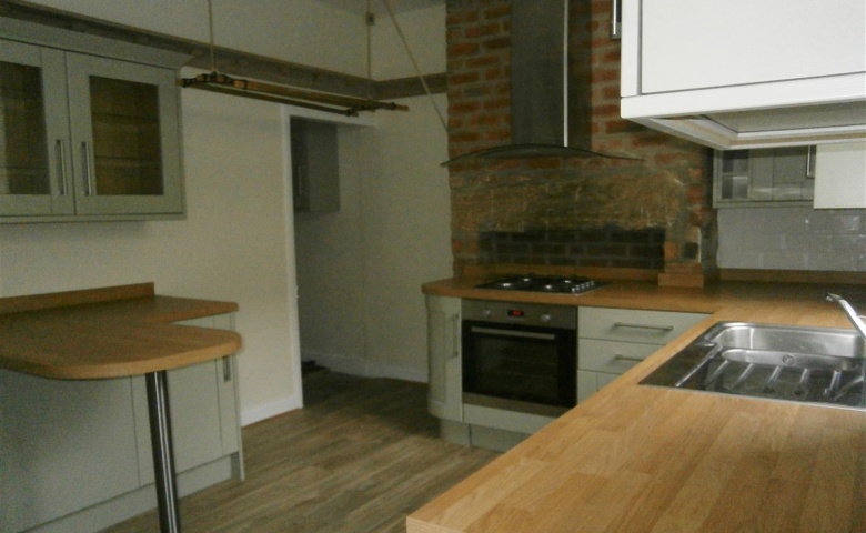 Butts Terrace, LS20