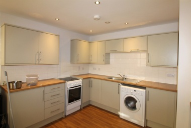 Tranquilty House, LS15