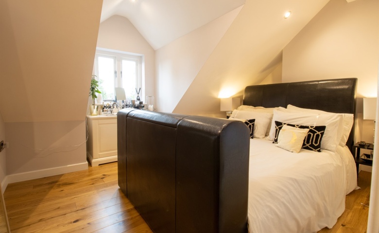 391 Harrogate Road, Moortown