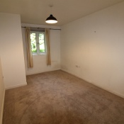 Earls Court, King Lane, Moortown