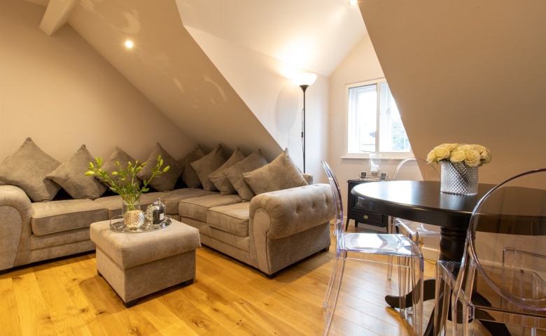 391 Harrogate Road, Moortown