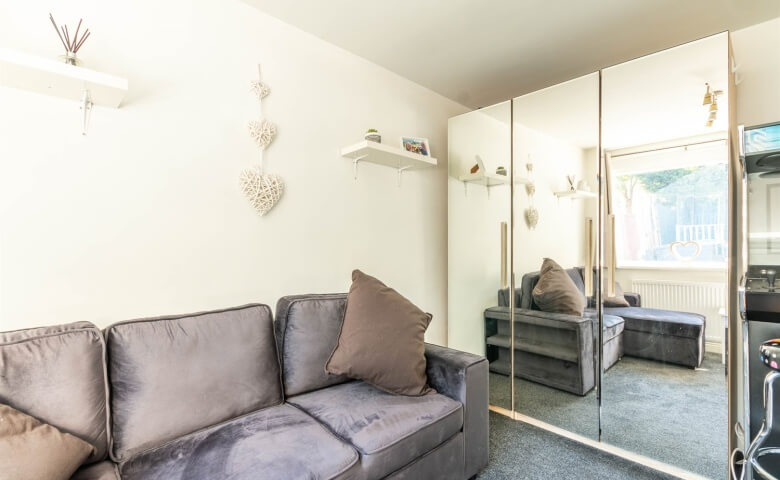 Cliffe Park Close, Leeds