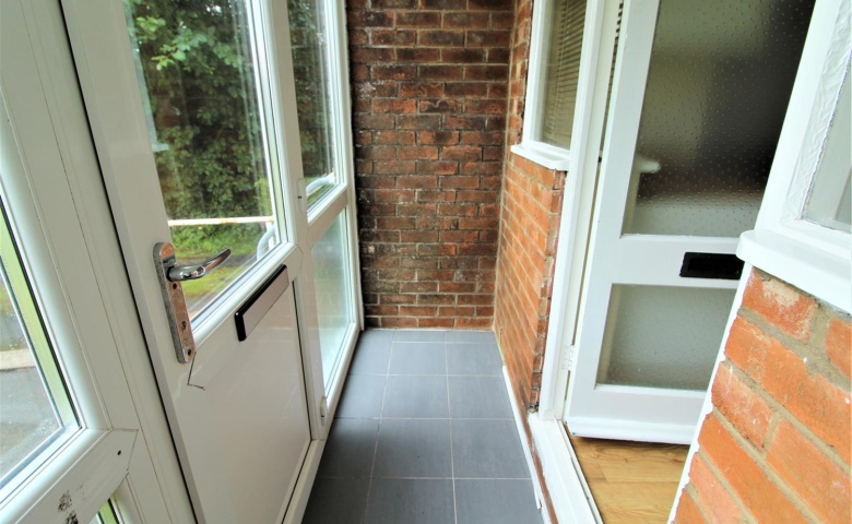 Tinshill Road, LS16