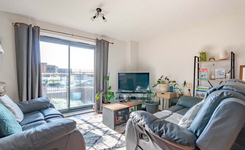 Bouverie Court, Leeds