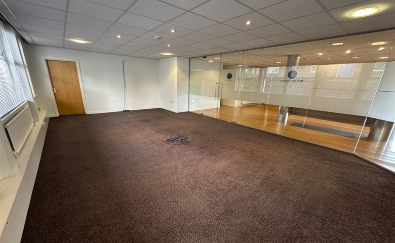 Ground Floor Rear Suite, Station Road, LS18
