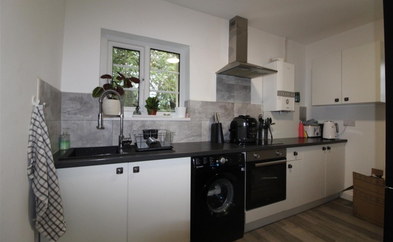 Redesdale Gardens, Adel, LS16