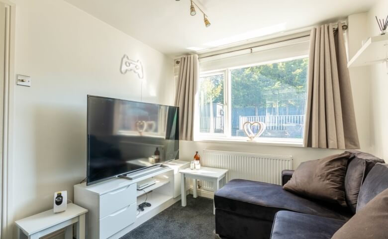 Cliffe Park Close, Leeds