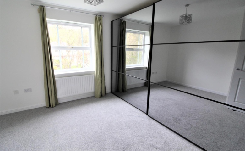 Broom Mills Road, LS28
