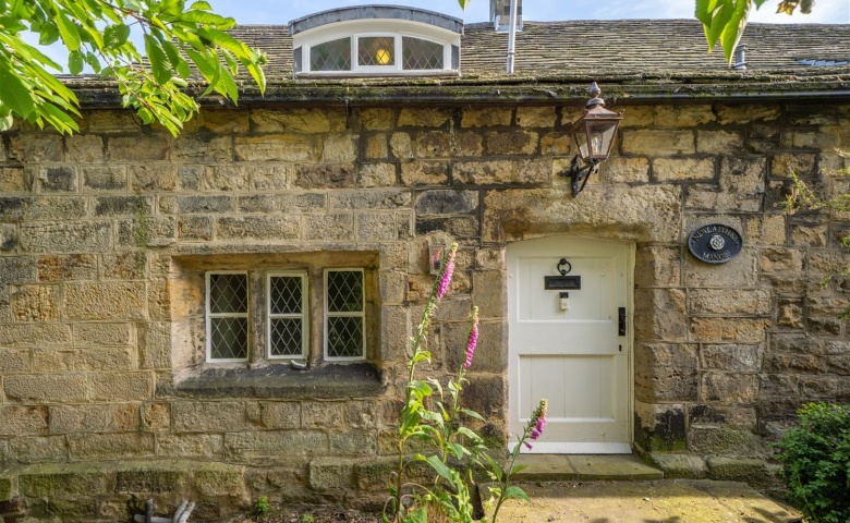 Newlaithes Manor, Newlaithes Road, Horsforth