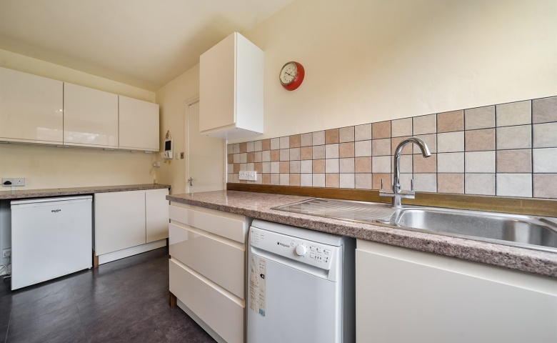 Foxhill Court, Weetwood