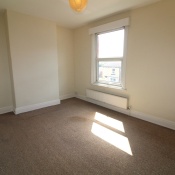 Claremont View, Oulton