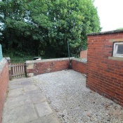 Claremont View, Oulton