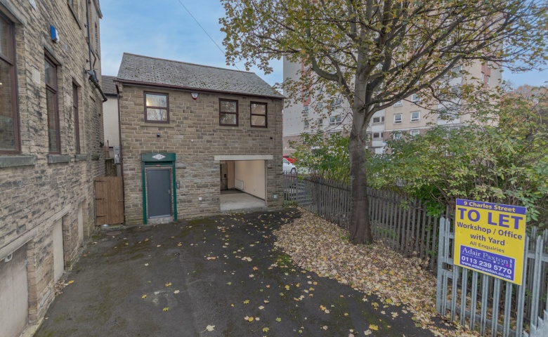 9 Charles Street, Farsley, Leeds, LS28 5JW