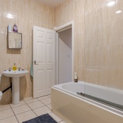 8 Roman View, Roundhay