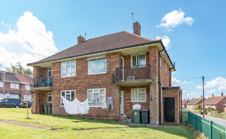 Larkhill View, Gledhow