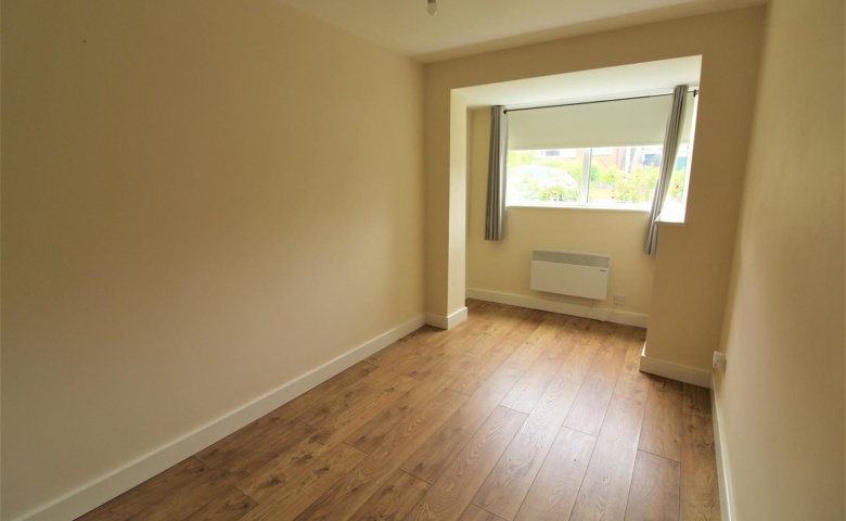 Tinshill Road, LS16