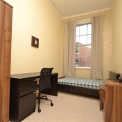 Hanover Square, LS3