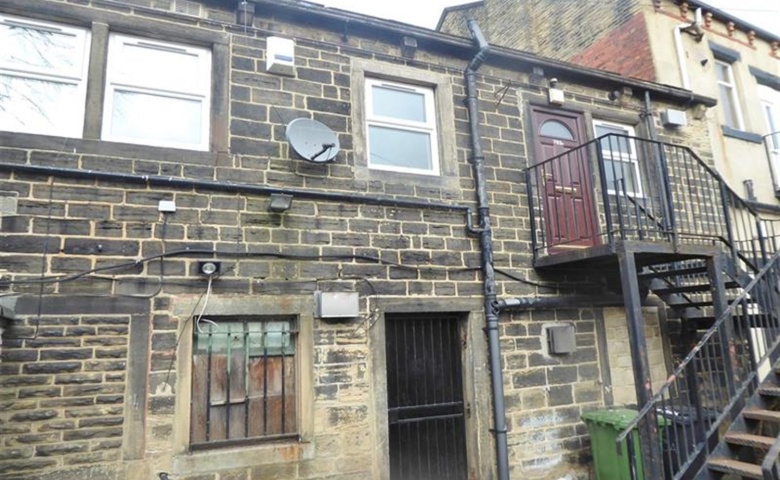 Leeds And Bradford Road, LS28