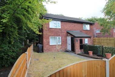 Melton Garth, Leeds