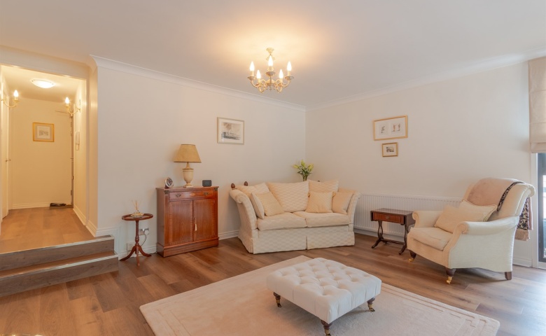 Lakeview Court, Roundhay