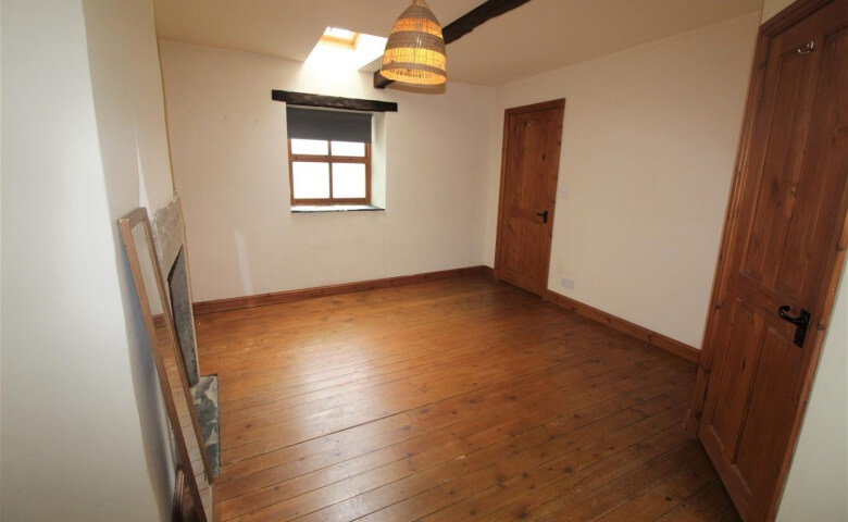 Old Smithy Court, LS28