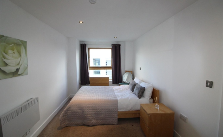 141, Mackenzie House, LS10