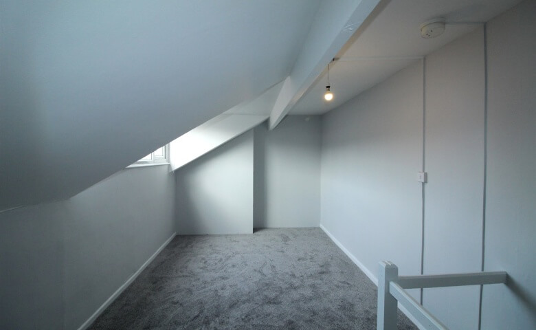 Trelawn Street, Headingley, LS6