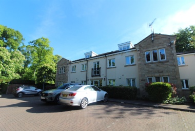 Earls Court, King Lane, Moortown