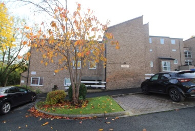 Frizley Gardens, Bradford