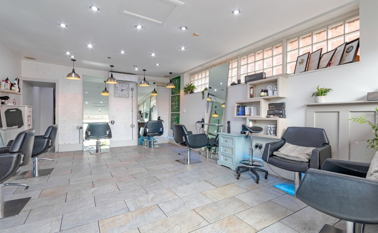8 Roman View, Roundhay