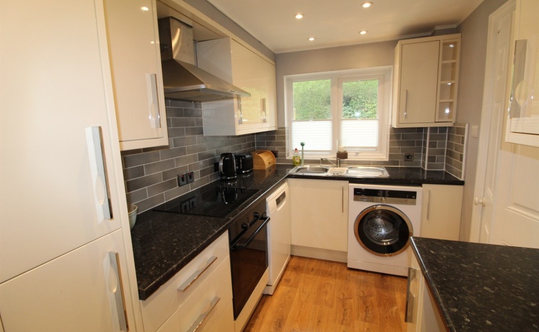 Russell Court, Bardsey