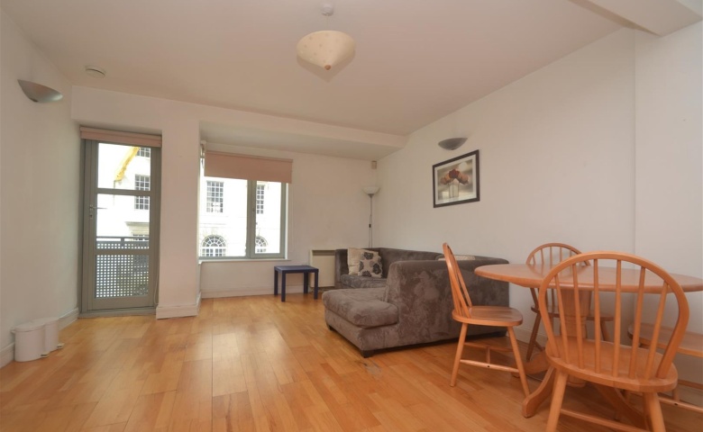 Broderick Court, LS1