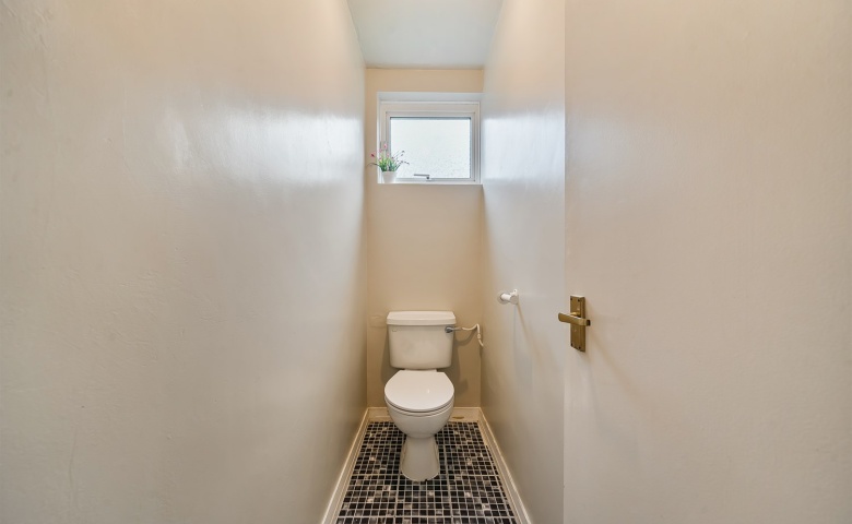 Foxhill Court, Weetwood