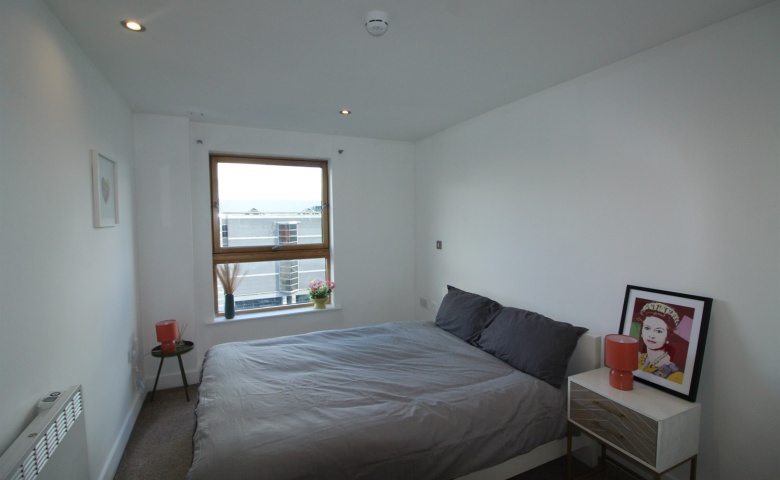 141, Mackenzie House, LS10