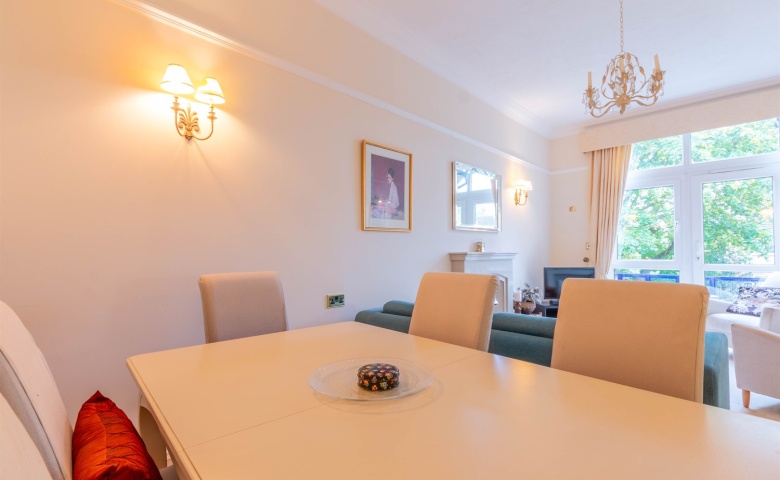 The Highlands, Harrogate Road, Alwoodley