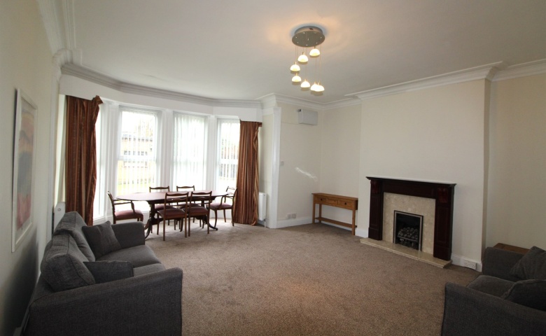 4 Cliff Road, Leeds