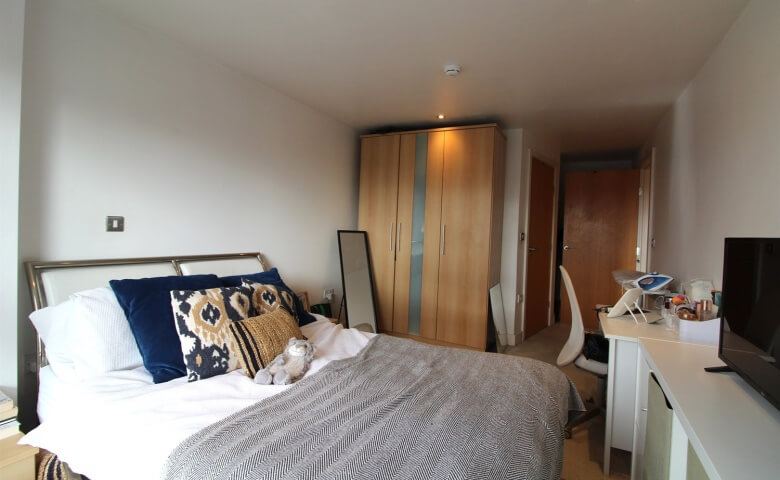 Mackenzie House, Leeds, LS10