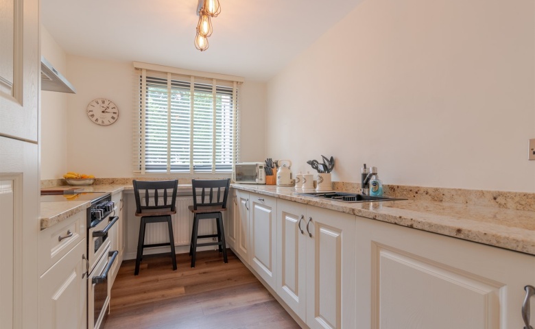 Lakeview Court, Roundhay