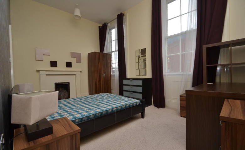 Hanover Square, LS3
