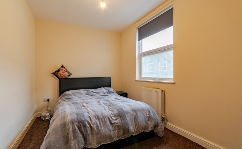 8 Roman View, Roundhay