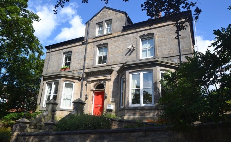 Westbury Gardens, LS16