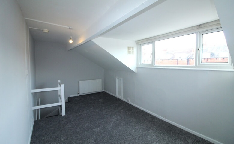 Trelawn Street, Headingley, LS6