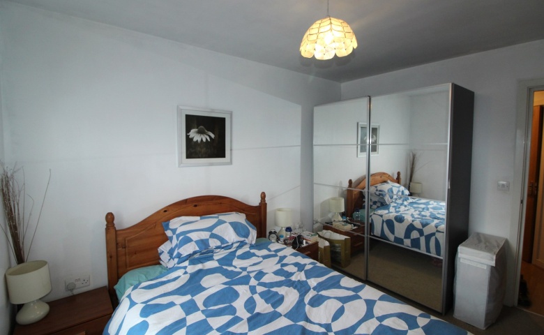 99 Bouverie Court, Leeds